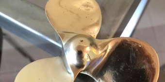 Producción de hélice en bronce